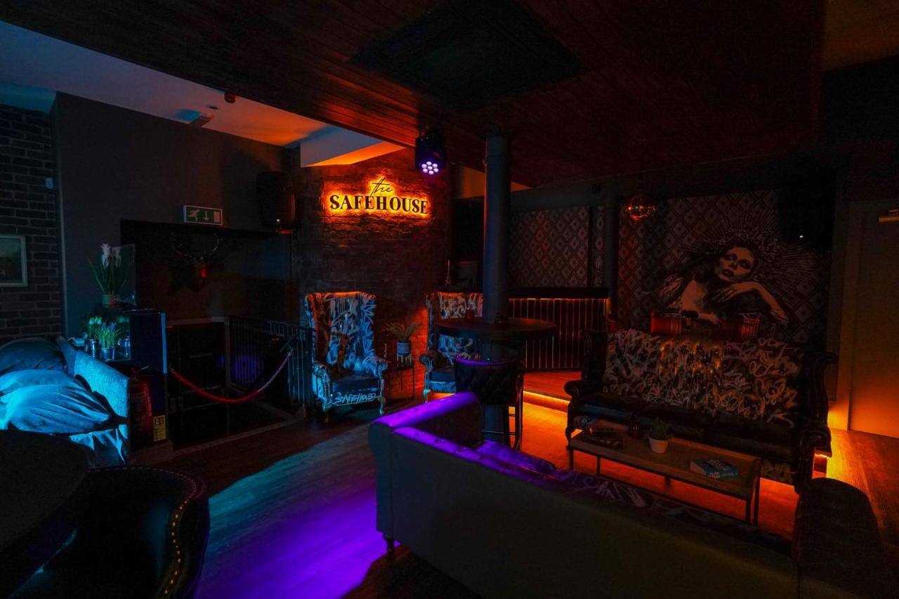 The Club House, Liverpool's Party Pad Sleeps 10! * Liverpool